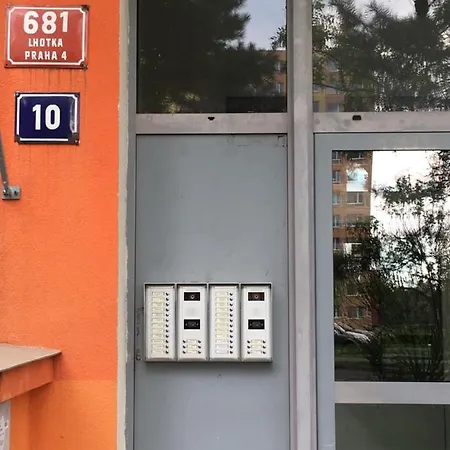 Apartment Flat *